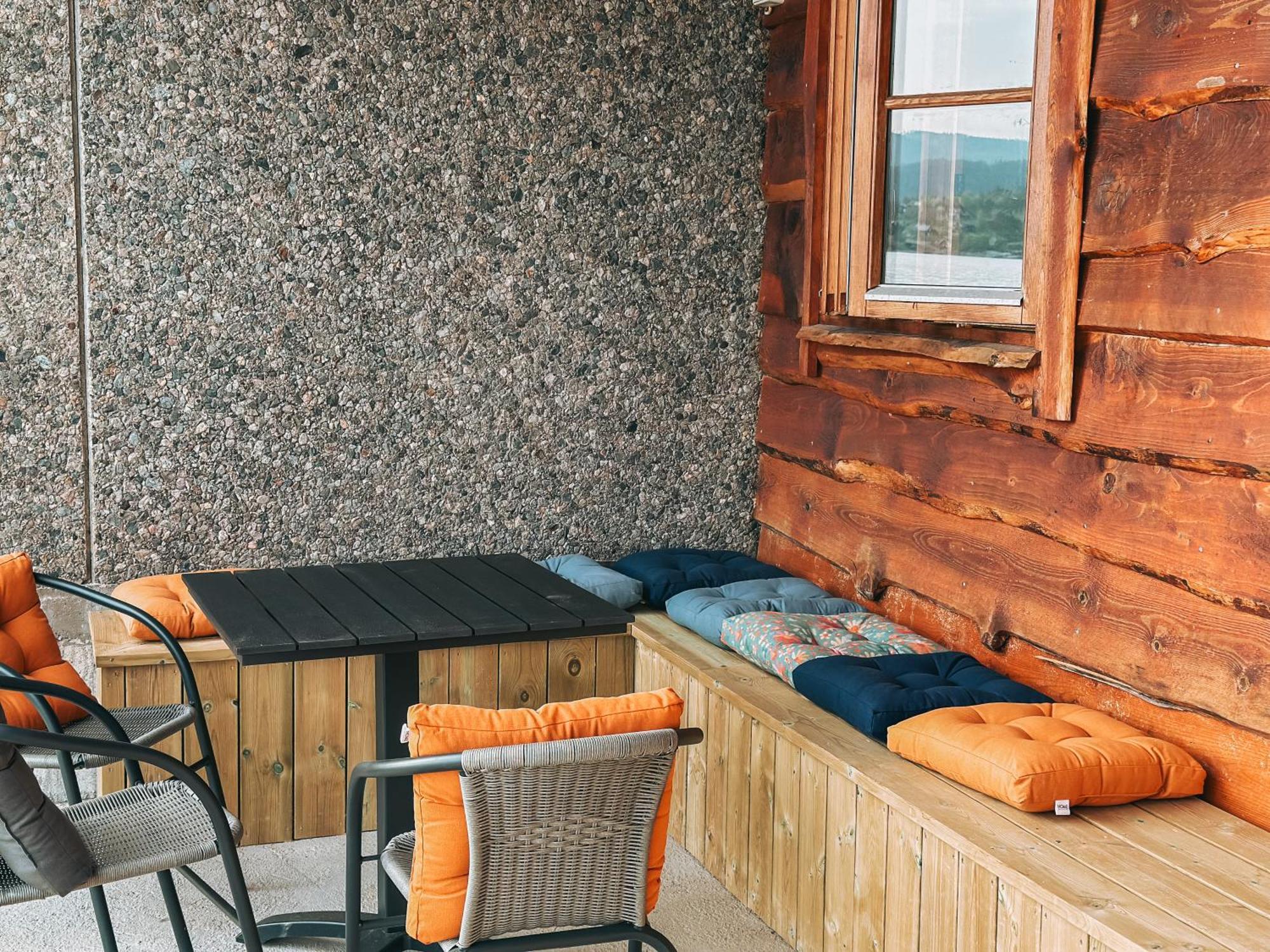 Preikestolen Panorama Apartment Jorpeland Exterior photo